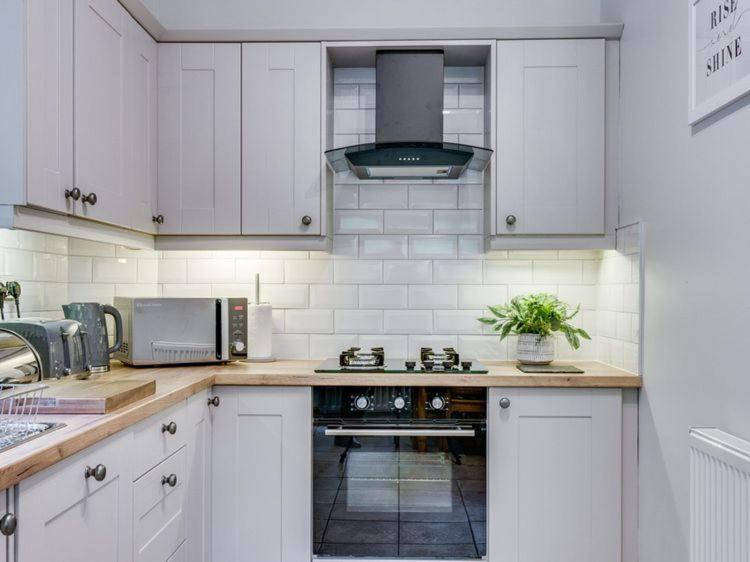 Gorgeous Cottage In Bowness Bagian luar foto