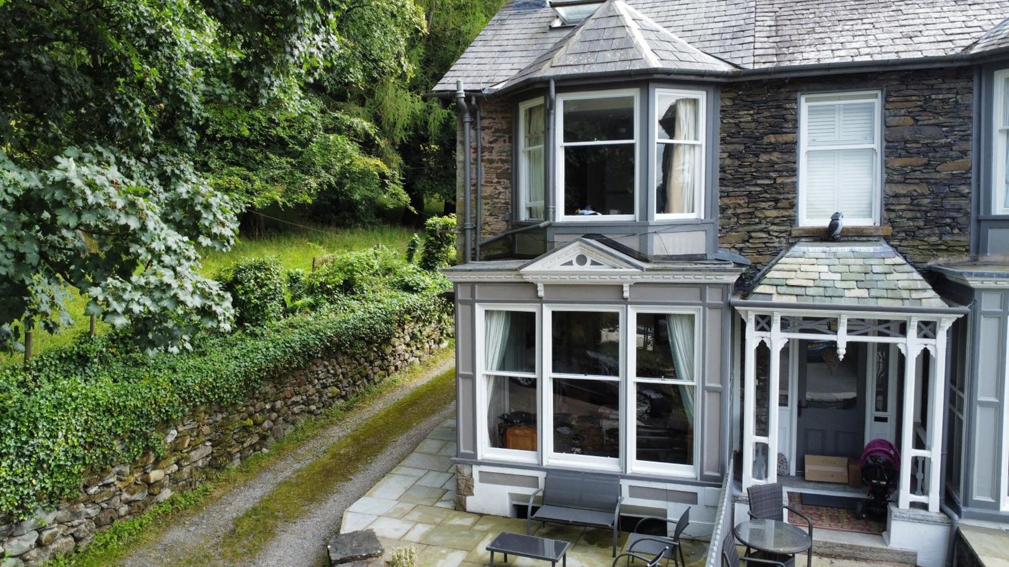 Gorgeous Cottage In Bowness Bagian luar foto